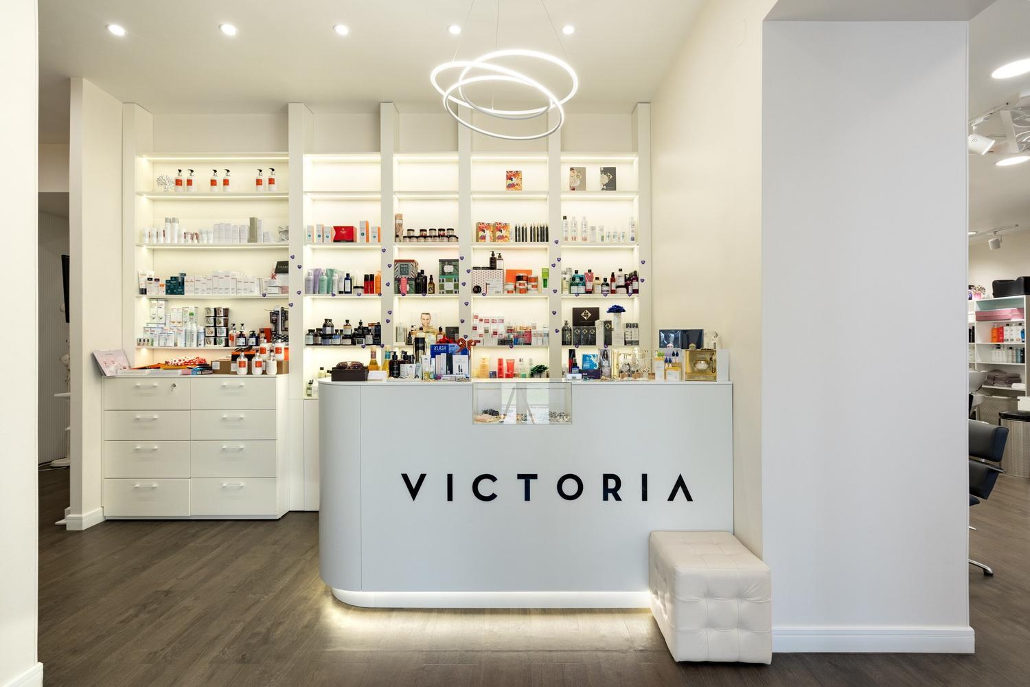 VICTORIA